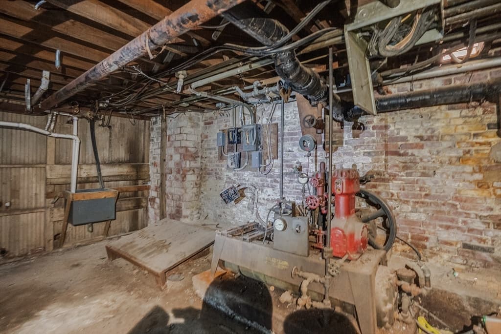 567-573 Dwight St, Holyoke MA 01040 photo 21