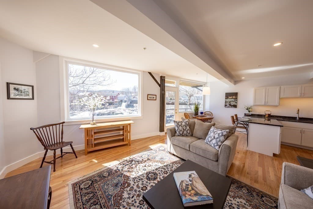 10 Deerfield Ave # 5, Shelburne MA 01370