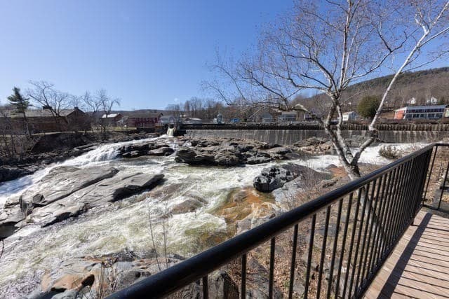 Condominium at 10 Deerfield Ave # 5, Shelburne MA 01370, Shelburne, photo 20 of 28