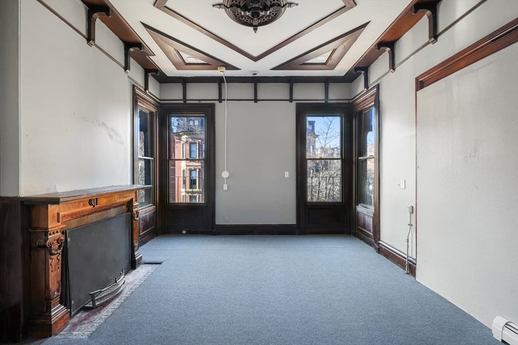 5+ Family - Rooming House at 164 Marlborough St, Boston MA 02116, photo 9 of 15