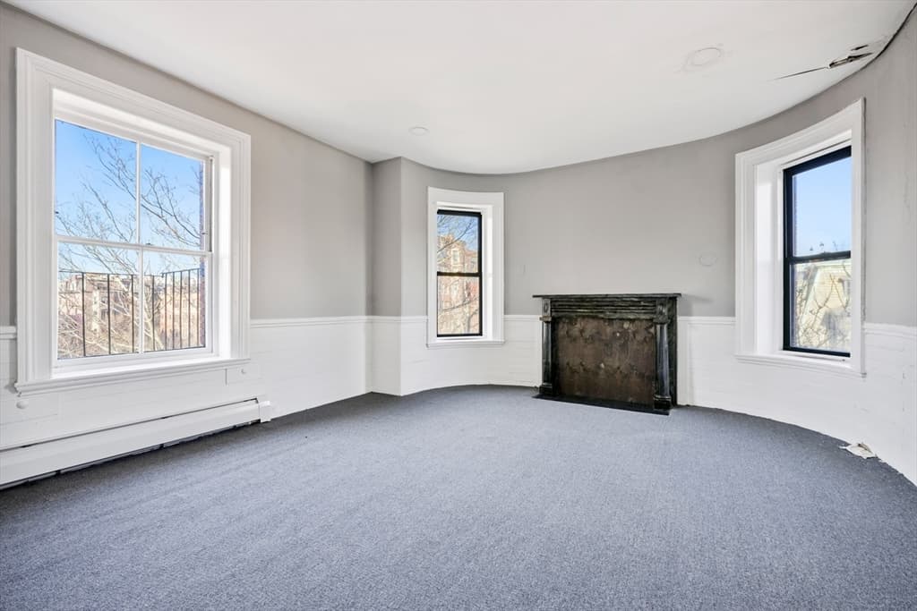 5+ Family - Rooming House at 164 Marlborough St, Boston MA 02116, photo 11 of 15