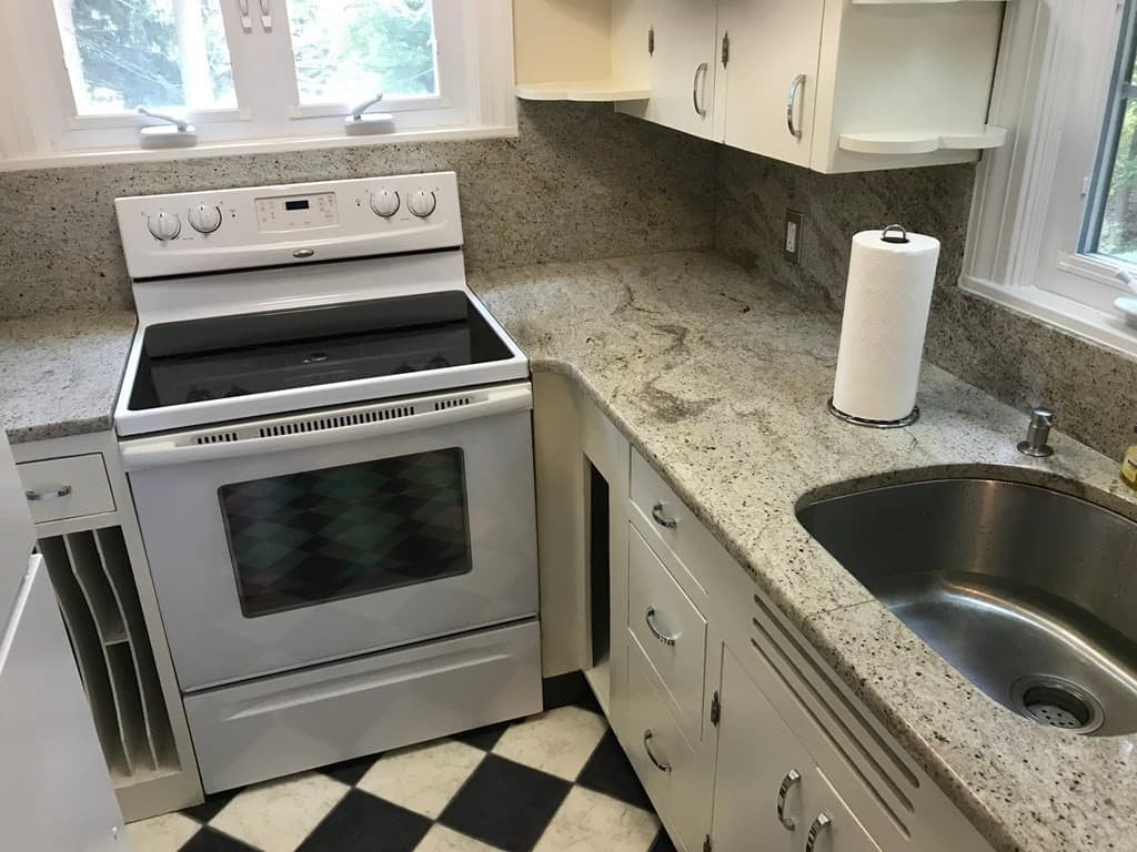 Single Family Residence at 229 Worcester-Providence Turnpike, Sutton MA 01590, photo 13 of 20