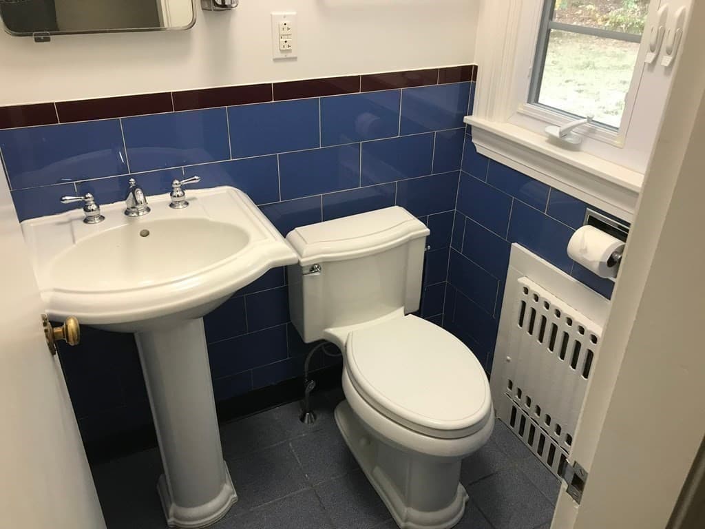 Single Family Residence at 229 Worcester-Providence Turnpike, Sutton MA 01590, photo 12 of 20