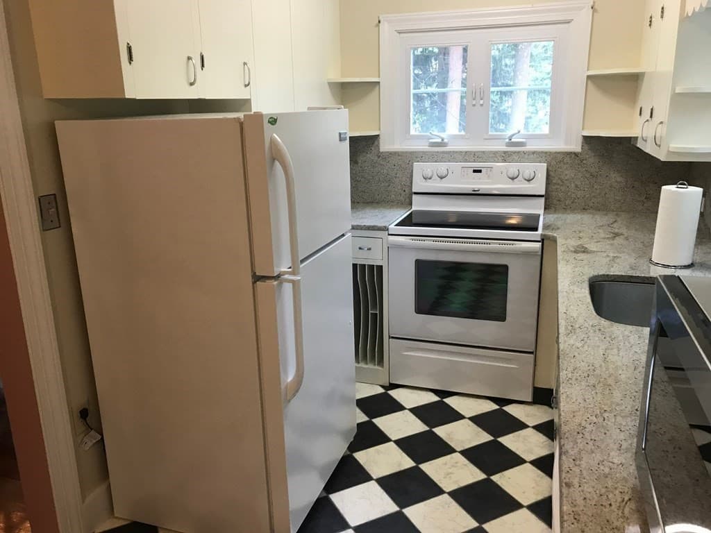 Single Family Residence at 229 Worcester-Providence Turnpike, Sutton MA 01590, photo 14 of 20