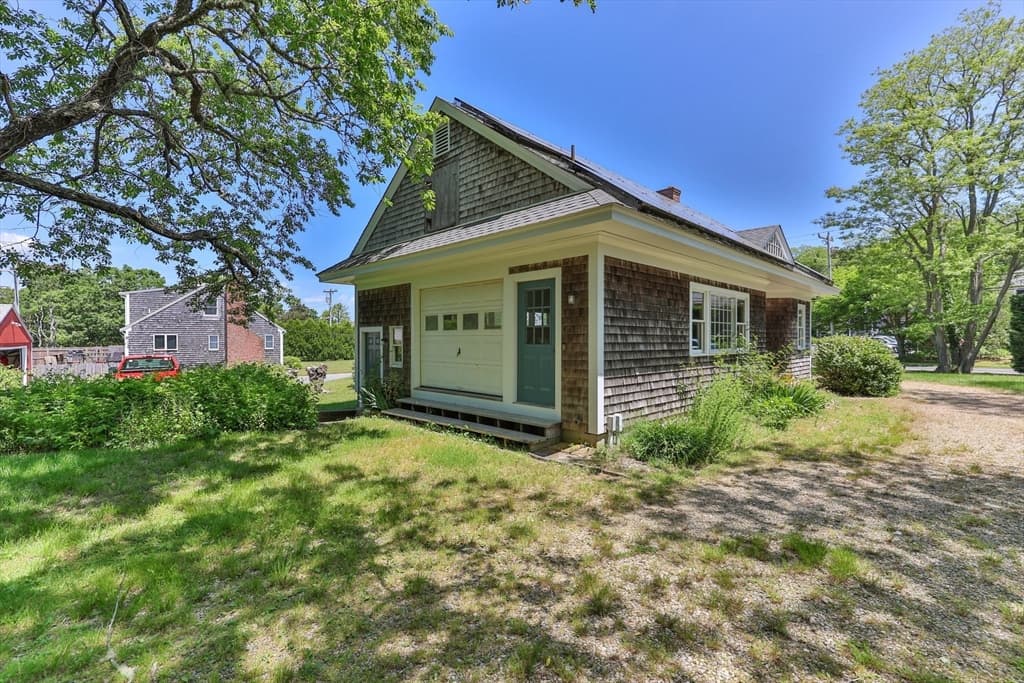 Single Family Residence at 231 Crowell Road, Chatham MA 02633, Chatham, photo 2 of 27