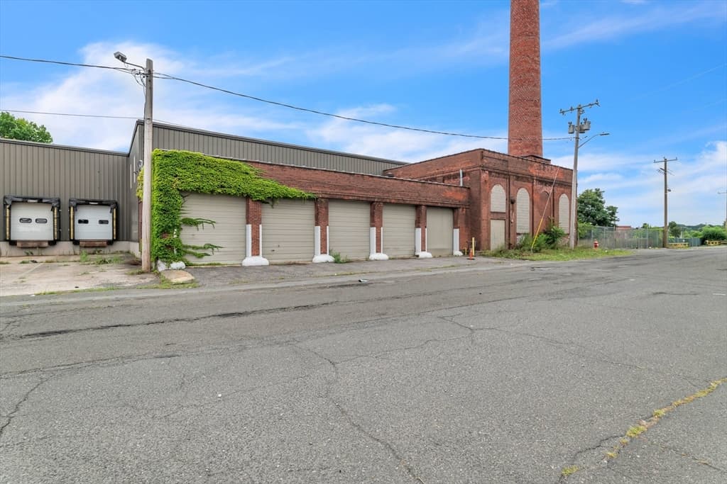 Commercial Sale at 12 Crescent St, Holyoke MA 01040, Holyoke, photo 11 of 12