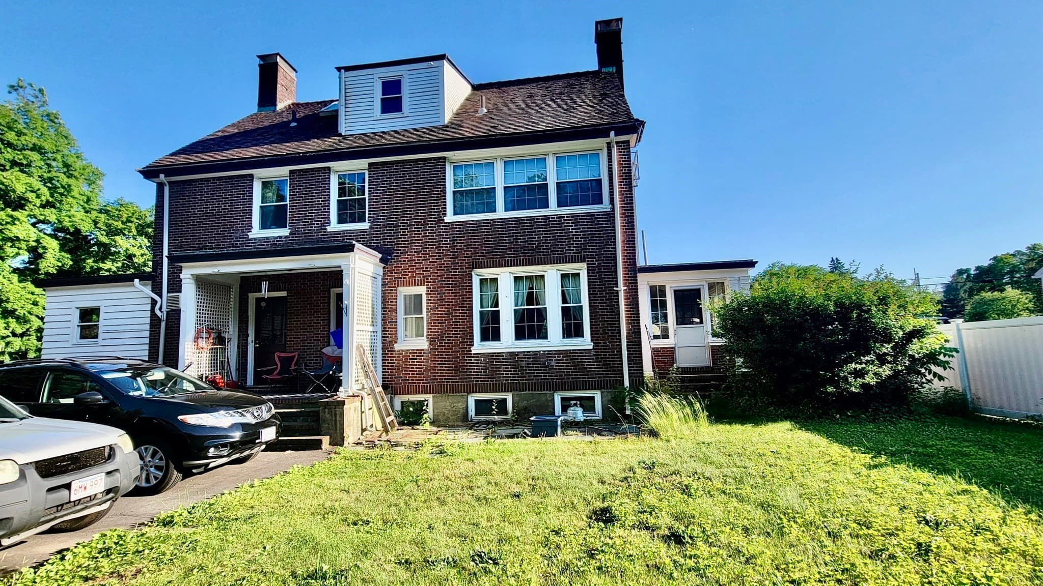Single Family Residence at 37 Harrison St, Taunton MA 02780, photo 6 of 21