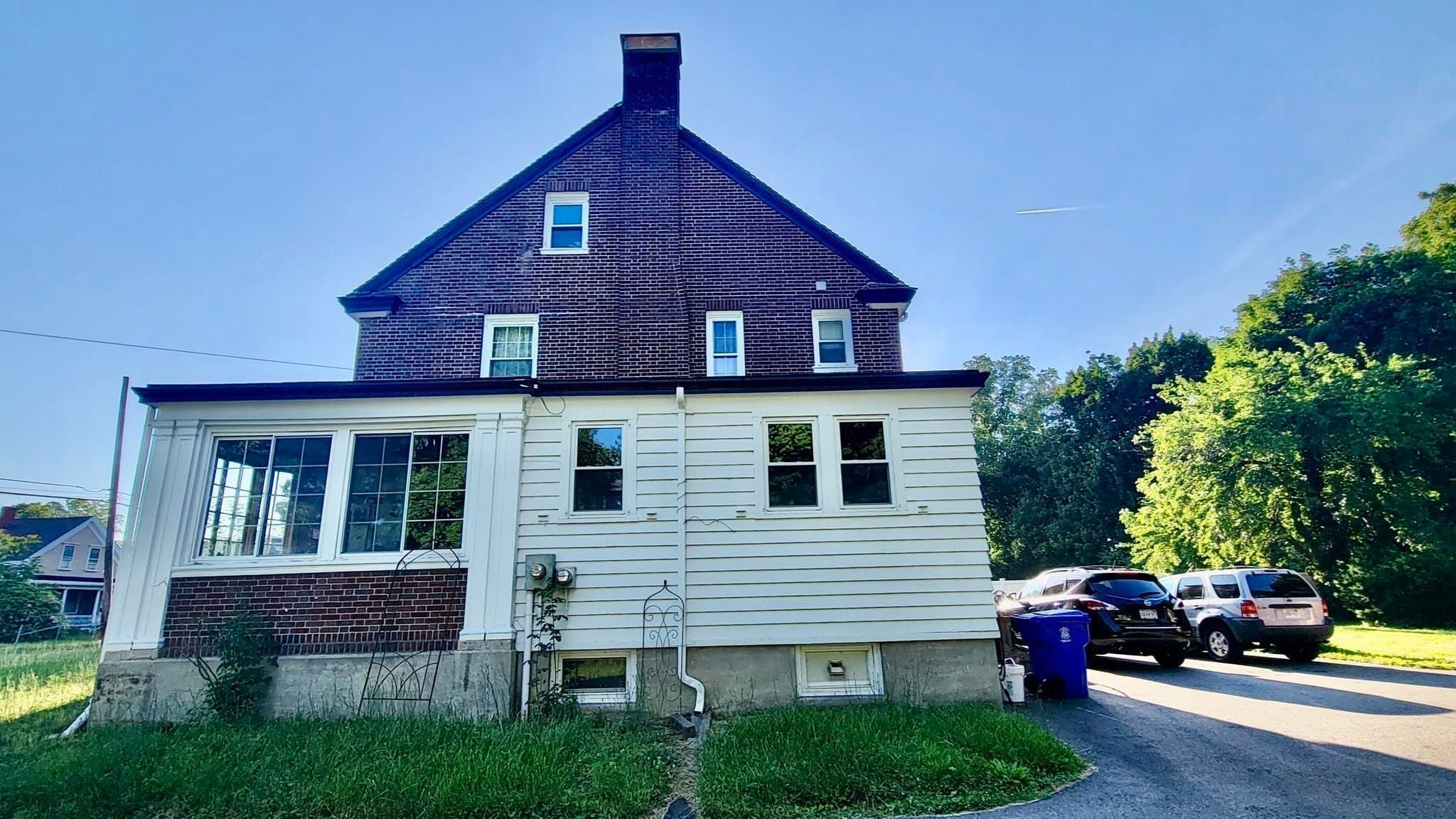Single Family Residence at 37 Harrison St, Taunton MA 02780, photo 5 of 21