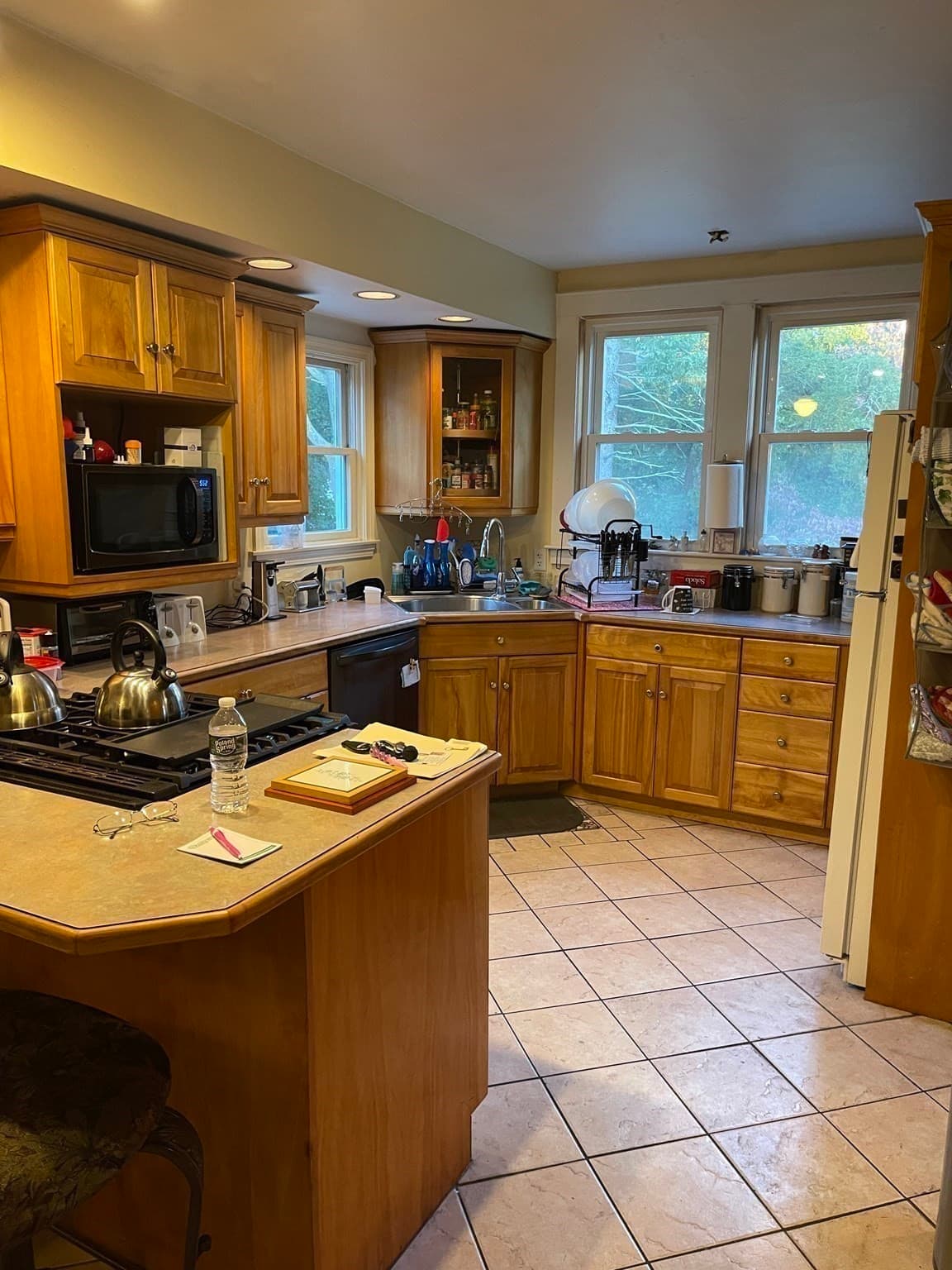 Single Family Residence at 37 Harrison St, Taunton MA 02780, photo 14 of 21