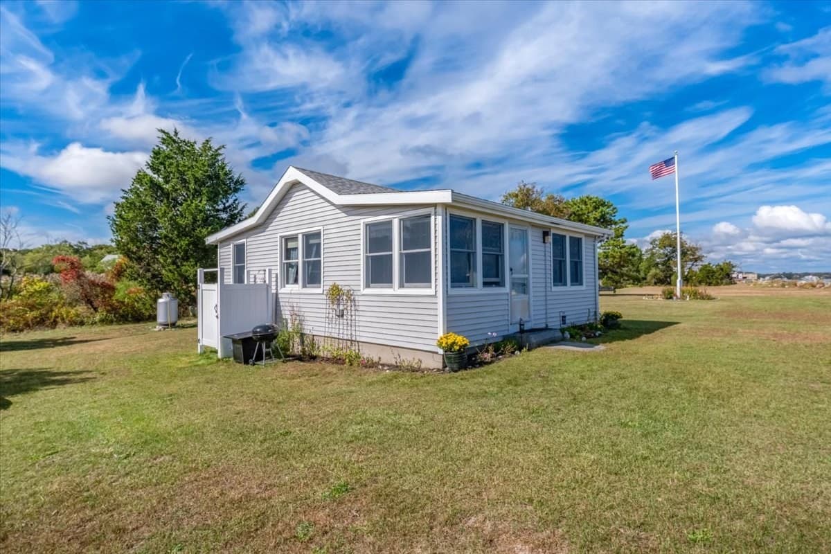 Single Family Residence at 77 Hedge Rd, Plymouth MA 02360, photo 21 of 32