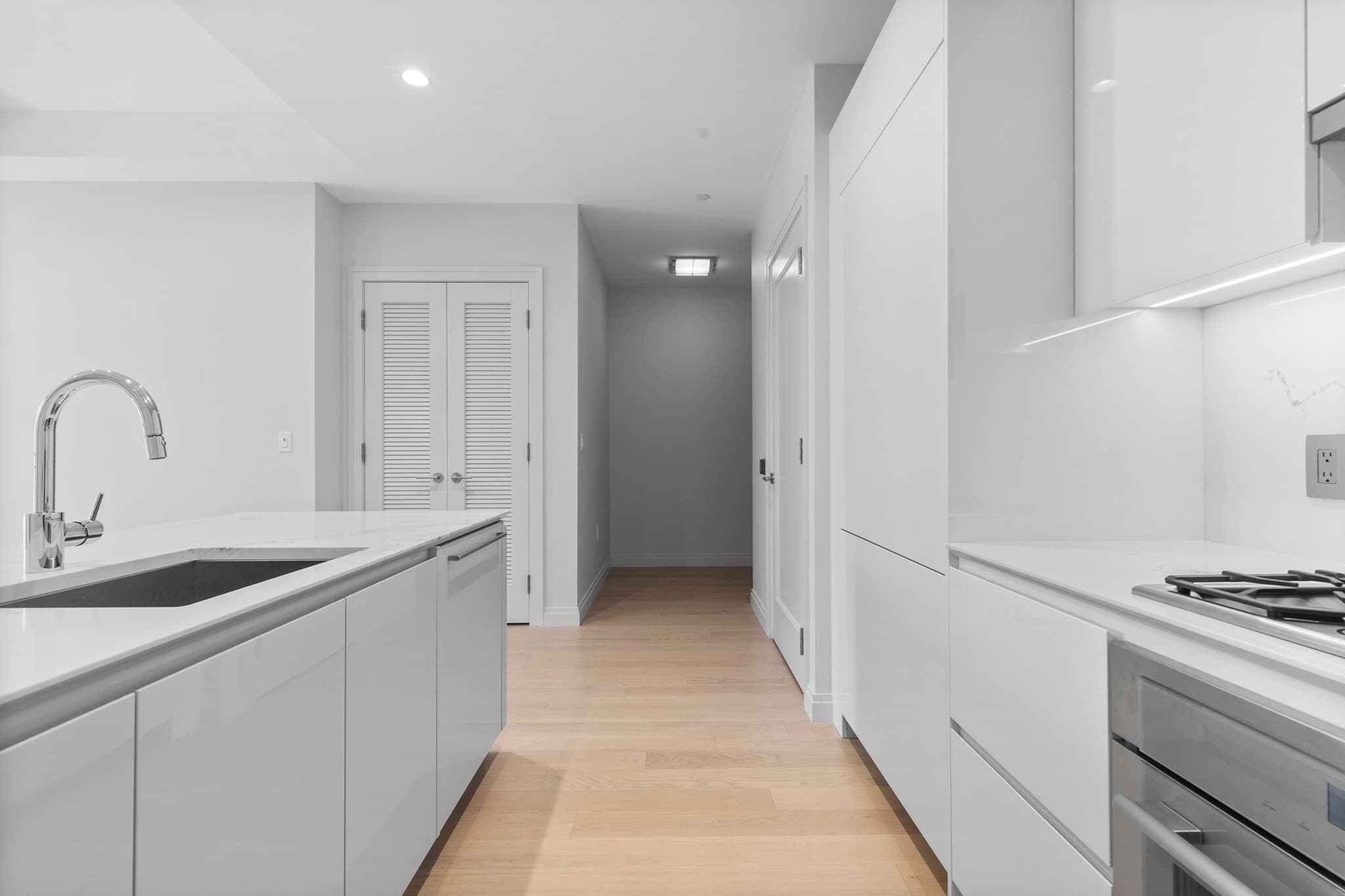Condominium at 135 Seaport # 1807, Boston MA 02210, photo 3 of 29