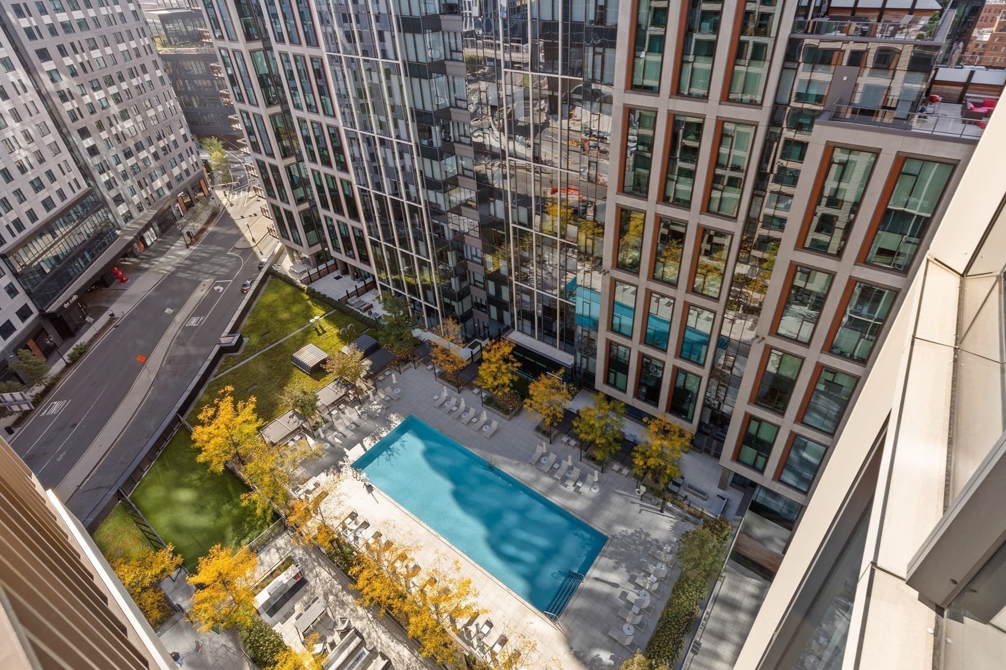 Condominium at 135 Seaport # 1807, Boston MA 02210, photo 10 of 29