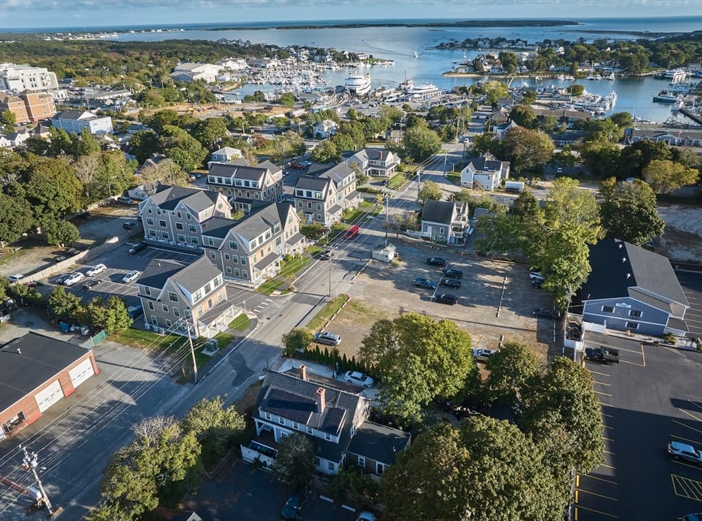 35 Pleasant, Barnstable MA 02601 photo 4