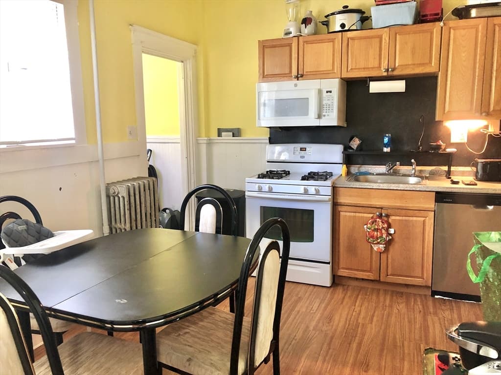 Multi Family at 20-22 Hedge Rd, Plymouth MA 02360, Plymouth, photo 2 of 29