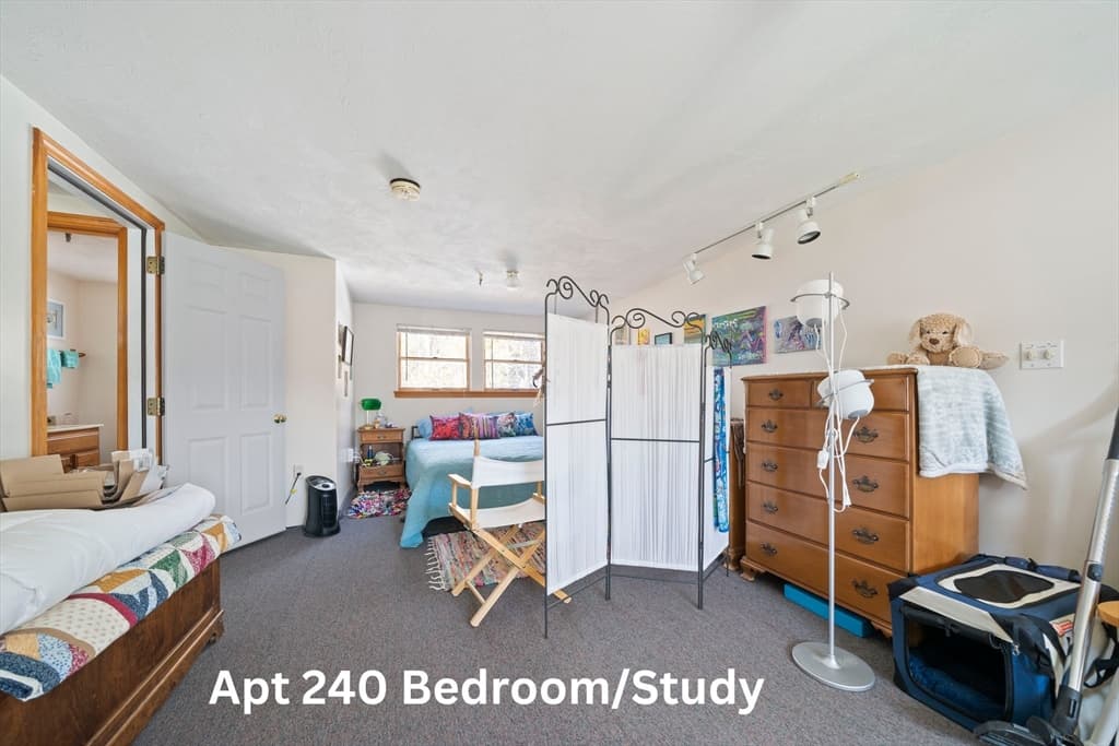 5-9 Family at 172 Washington St, Pembroke MA 02359, photo 24 of 42