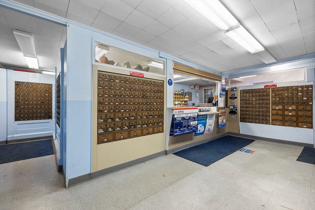 Commercial Sale at 36 Carriage Shop, Falmouth MA 02536, Falmouth, photo 5 of 9