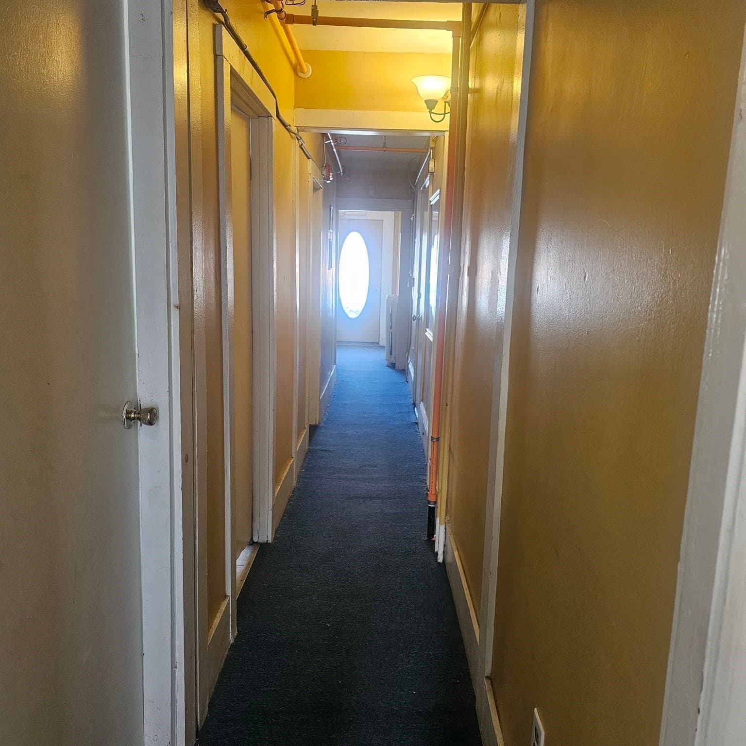 5+ Family - Rooming House at 192 Walnut St, New Bedford MA 02740, photo 5 of 9
