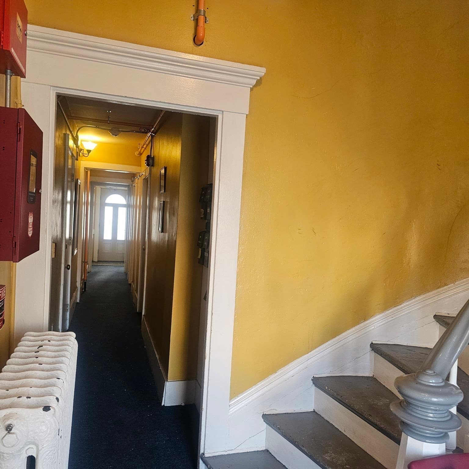 5+ Family - Rooming House at 192 Walnut St, New Bedford MA 02740, photo 4 of 9