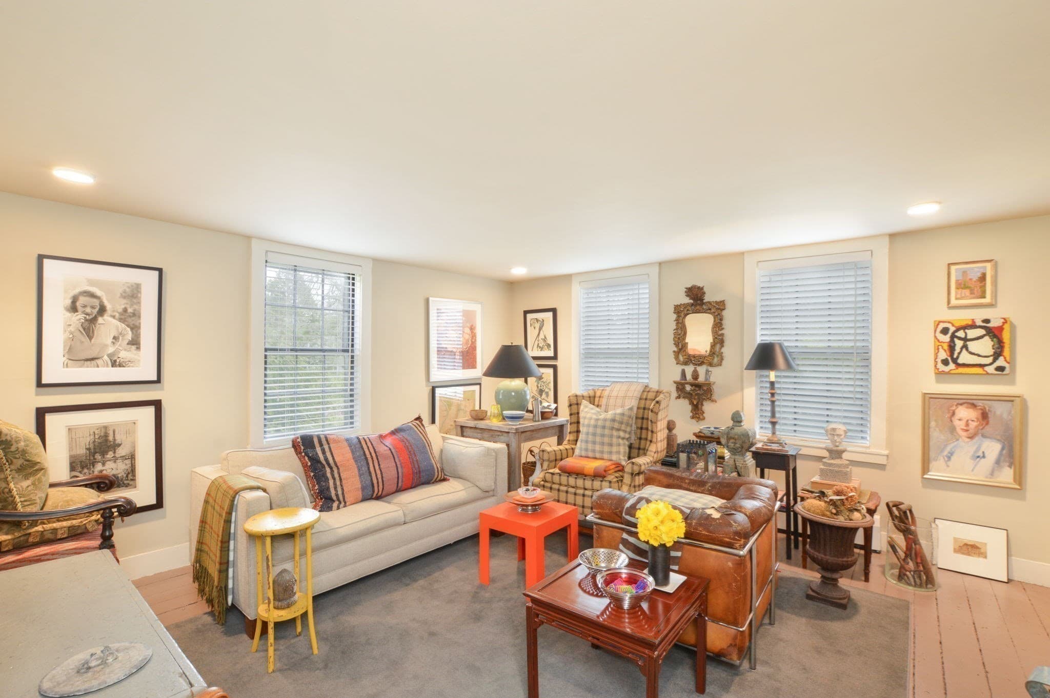 Single Family Residence at 1150 Russells Mills Rd, Dartmouth MA 02748, photo 6 of 32