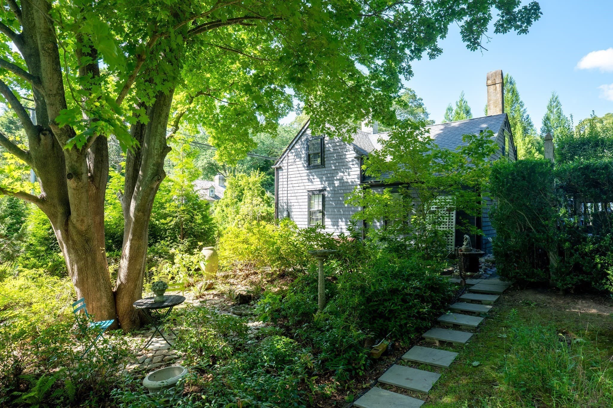 Single Family Residence at 1150 Russells Mills Rd, Dartmouth MA 02748, photo 28 of 32