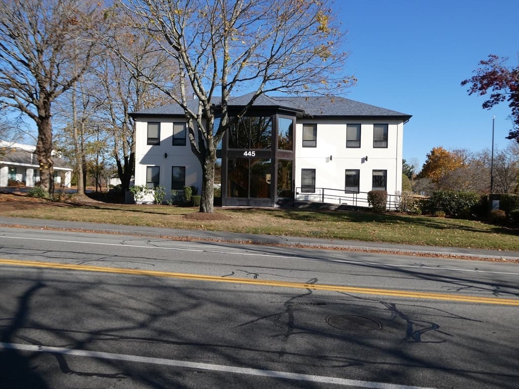 445 Faunce Corner Rd, Dartmouth MA 02747