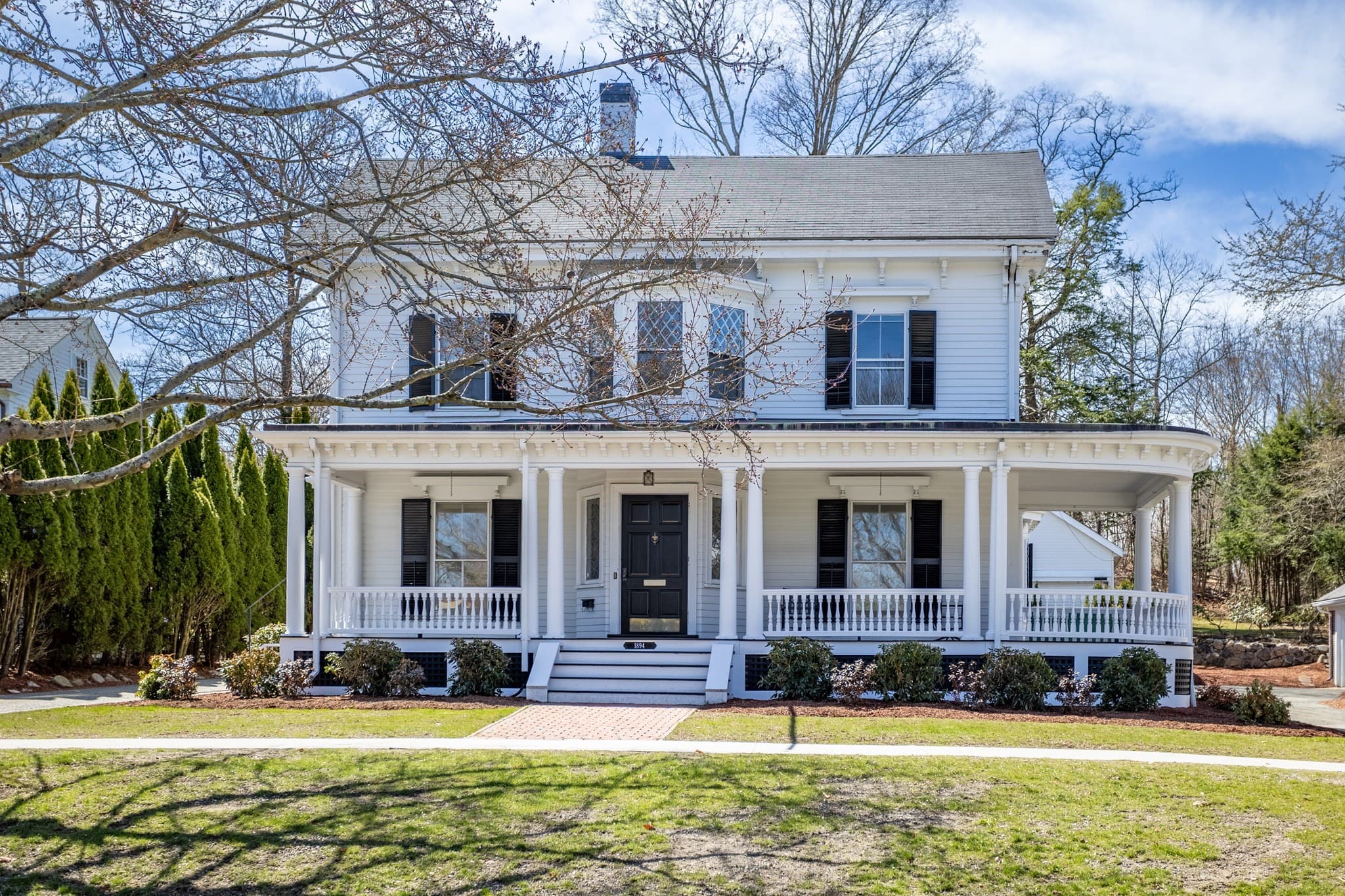 1894 Massachusetts Avenue, Lexington MA 02421