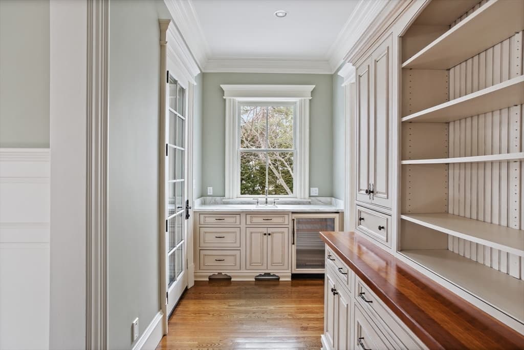 Single Family Residence at 23 Burroughs Road, Lexington MA 02420, Lexington, photo 10 of 27