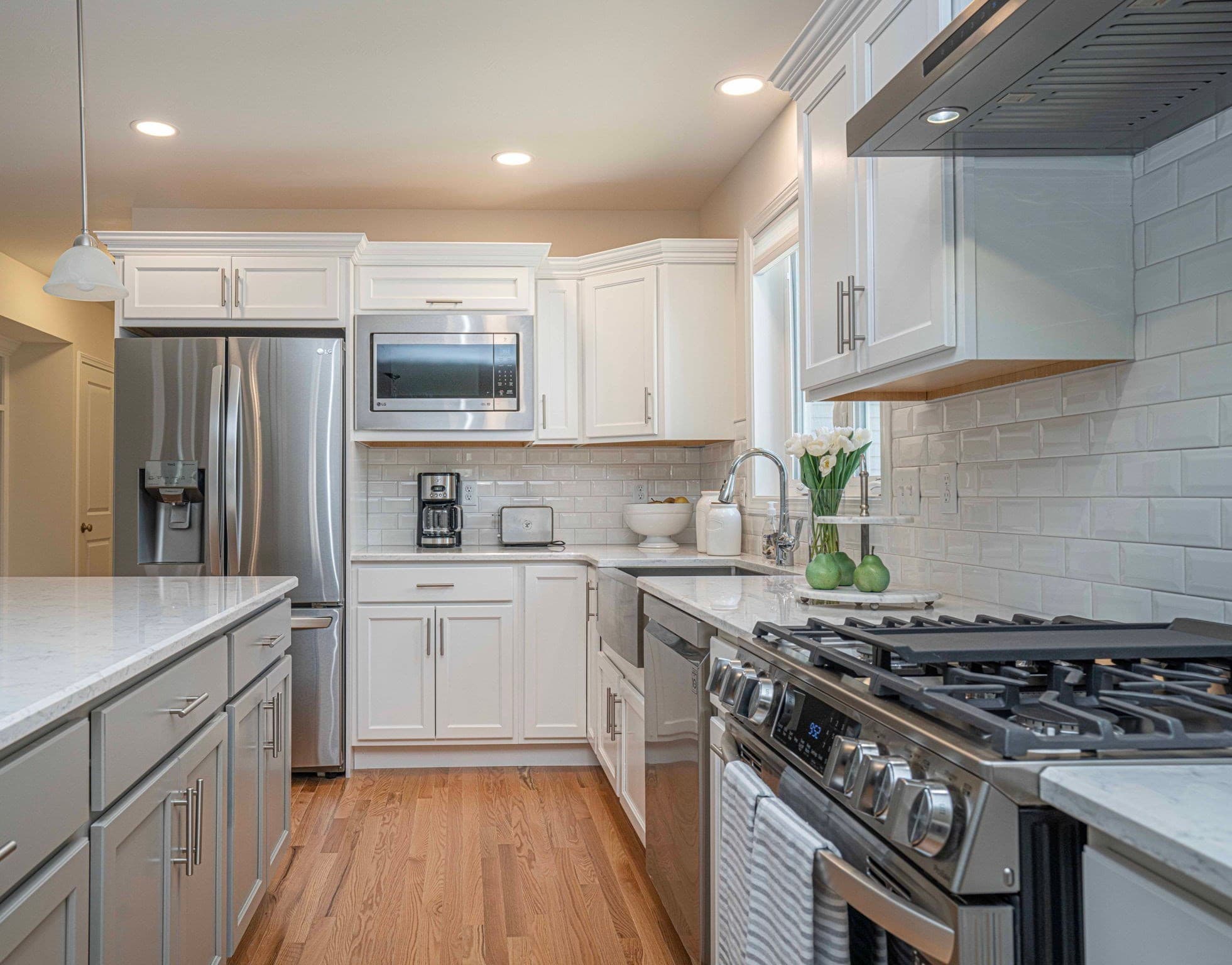 Single Family Residence at 858 Pine Street, Raynham MA 02767, photo 8 of 22