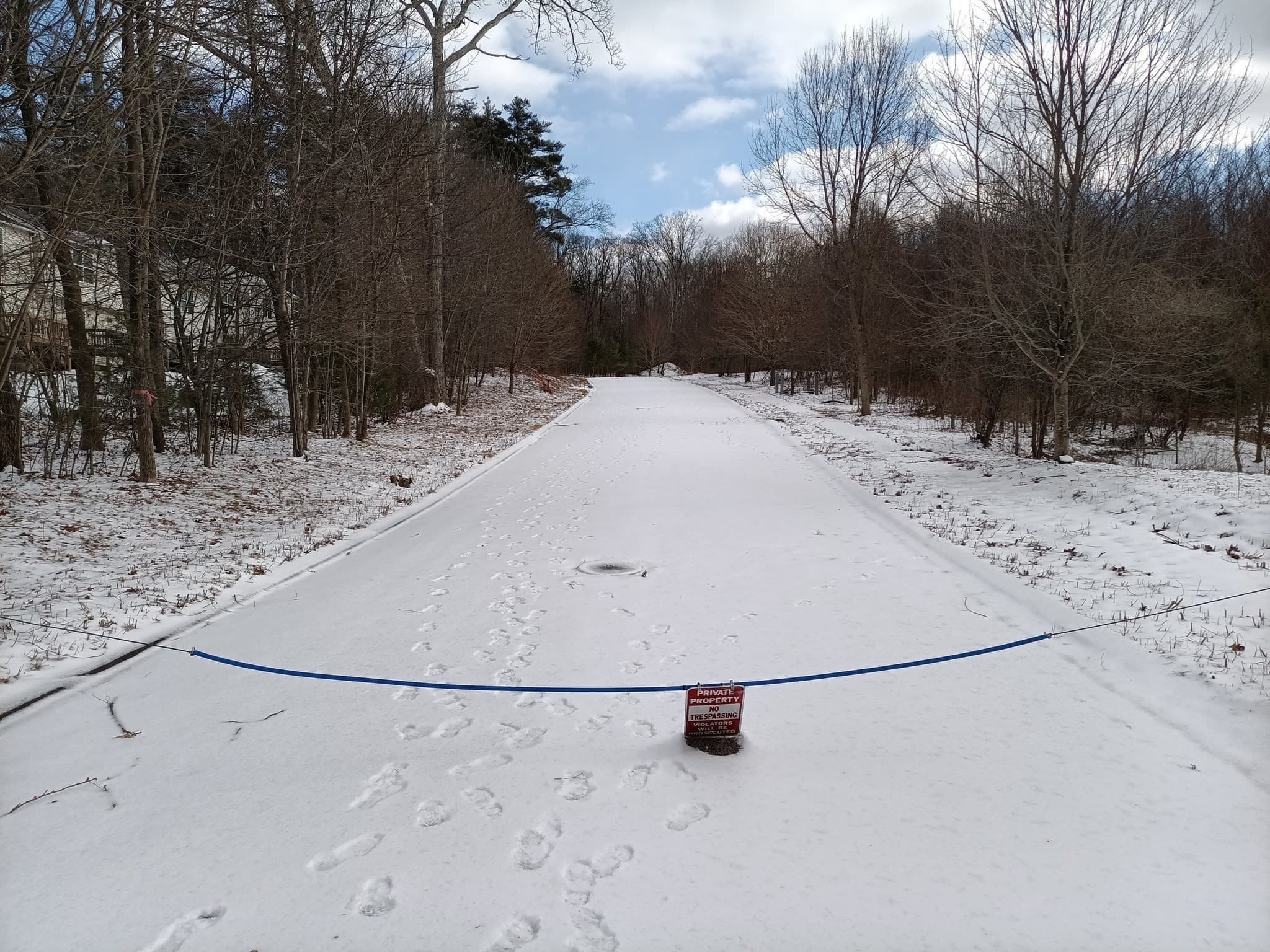 Residential at 1 Chase Road, Sturbridge MA 01566, photo 2 of 7