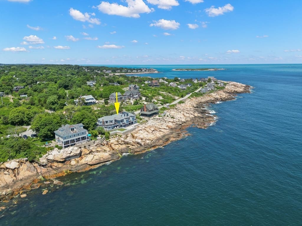 48 Eden Rd, Rockport MA 01966