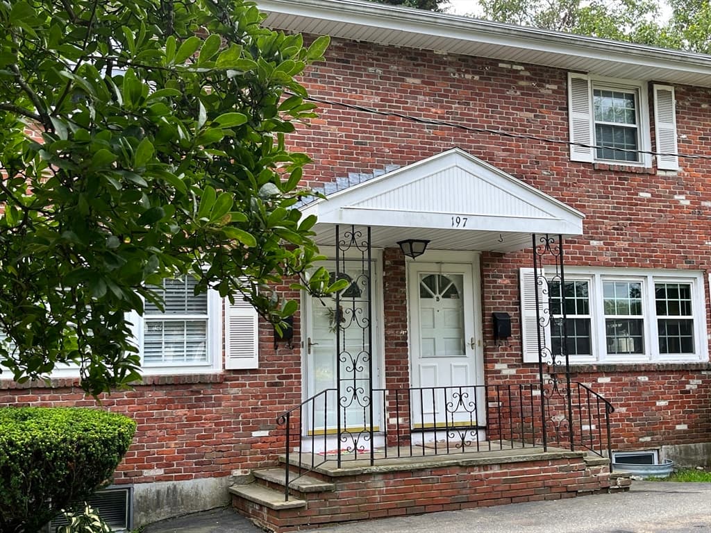 197A West Shore Drive # A, Marblehead MA 01945
