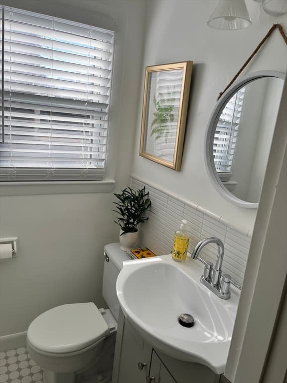 Condominium at 197A West Shore Drive # A, Marblehead MA 01945, Marblehead, photo 10 of 37