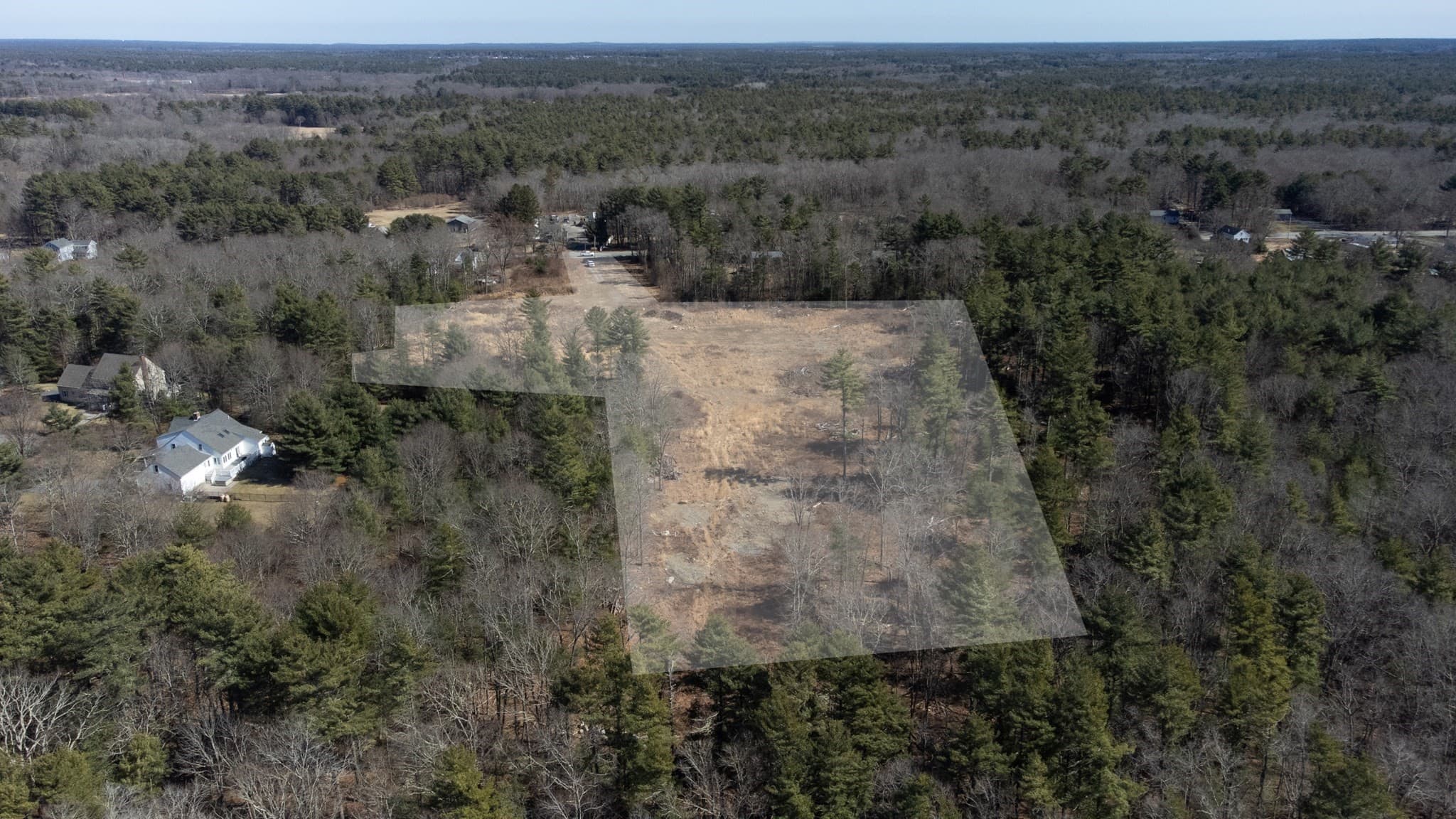 Residential at 194 Bedford St, Middleboro MA 02346, photo 5 of 18