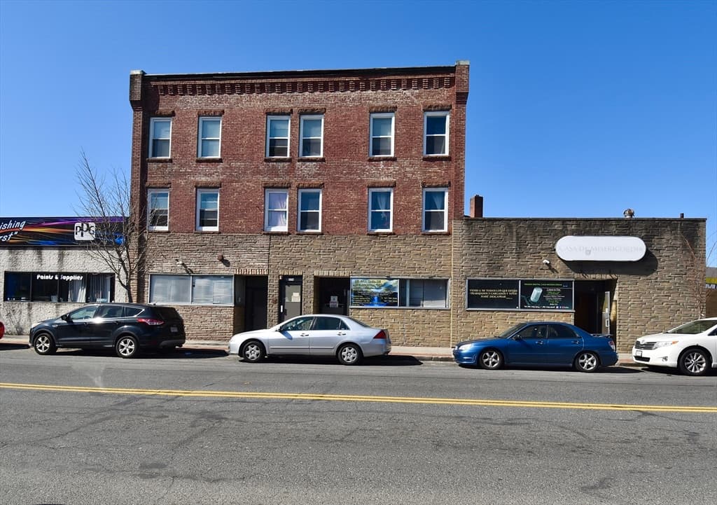 570-582 Main St, Springfield MA 01119