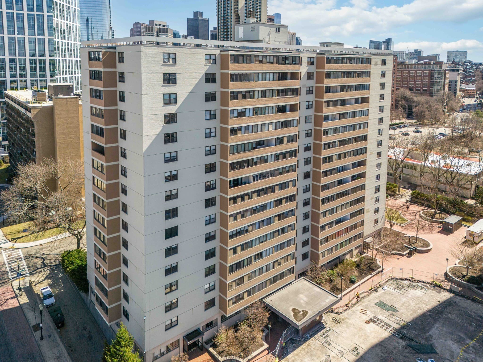 7 Whittier # 114S, Boston MA 02114