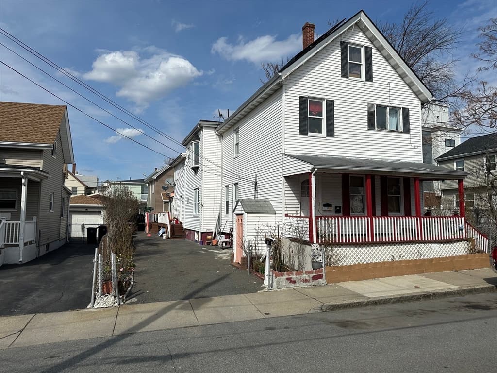 9 Carter St, Everett MA 02149