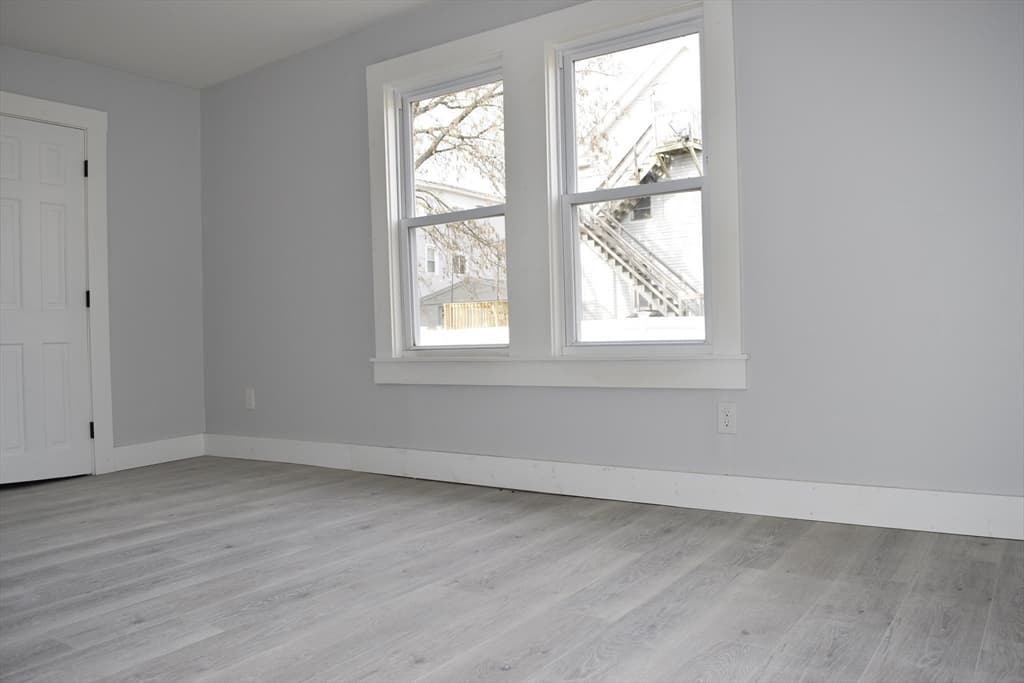 Multi Family at 7 Pearl Street, Southbridge MA 01550, photo 17 of 41
