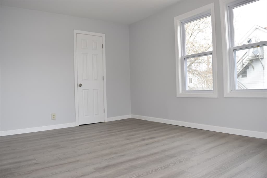 Multi Family at 7 Pearl Street, Southbridge MA 01550, photo 12 of 41