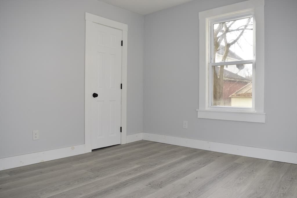 Multi Family at 7 Pearl Street, Southbridge MA 01550, photo 26 of 41