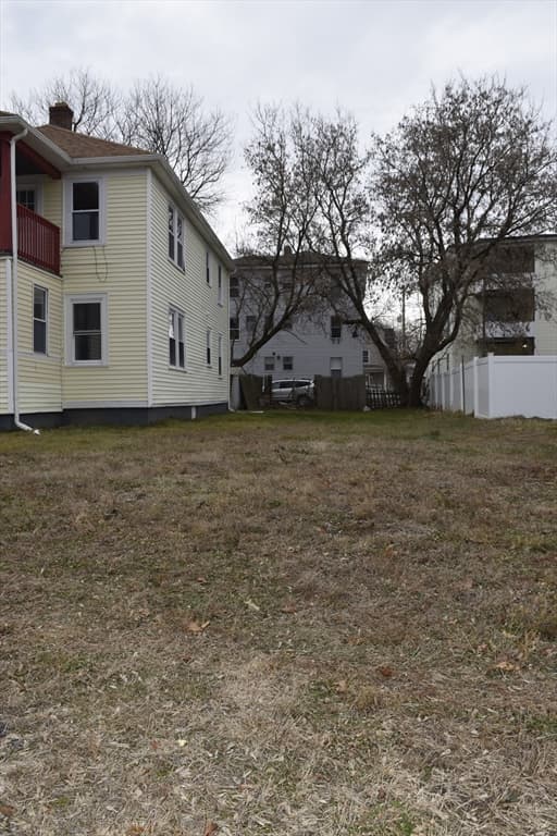 Multi Family at 7 Pearl Street, Southbridge MA 01550, photo 38 of 41
