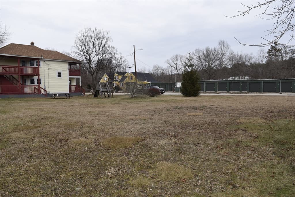 Multi Family at 7 Pearl Street, Southbridge MA 01550, photo 37 of 41