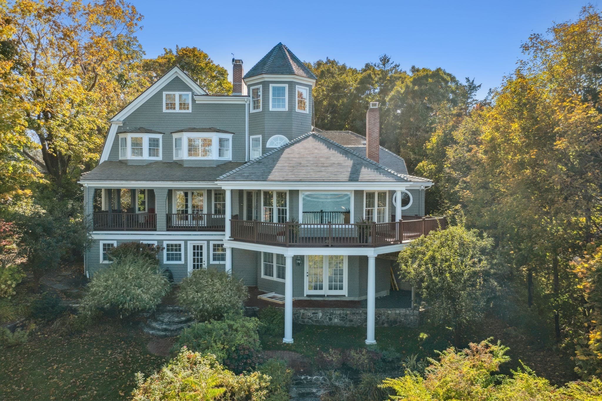 236 Powder Point Ave, Duxbury MA 02332