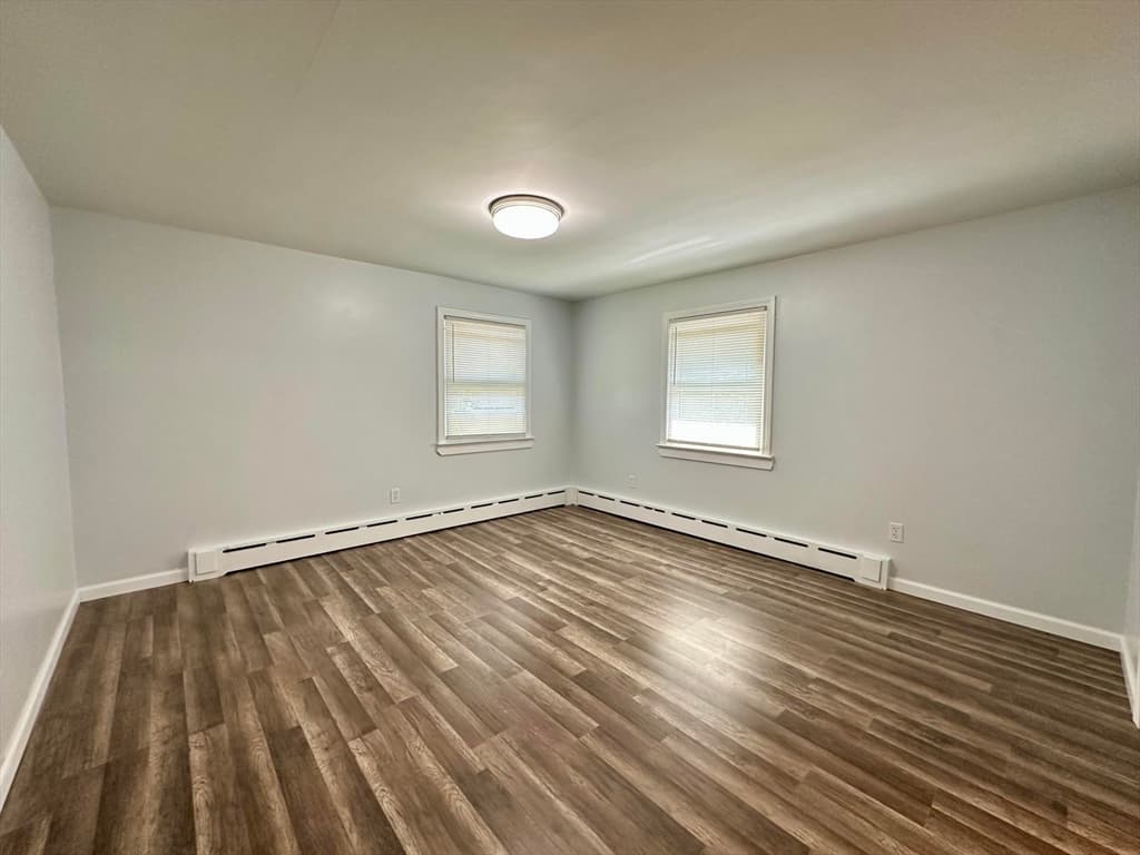 137 Carroll St, Springfield MA 01108 photo 7