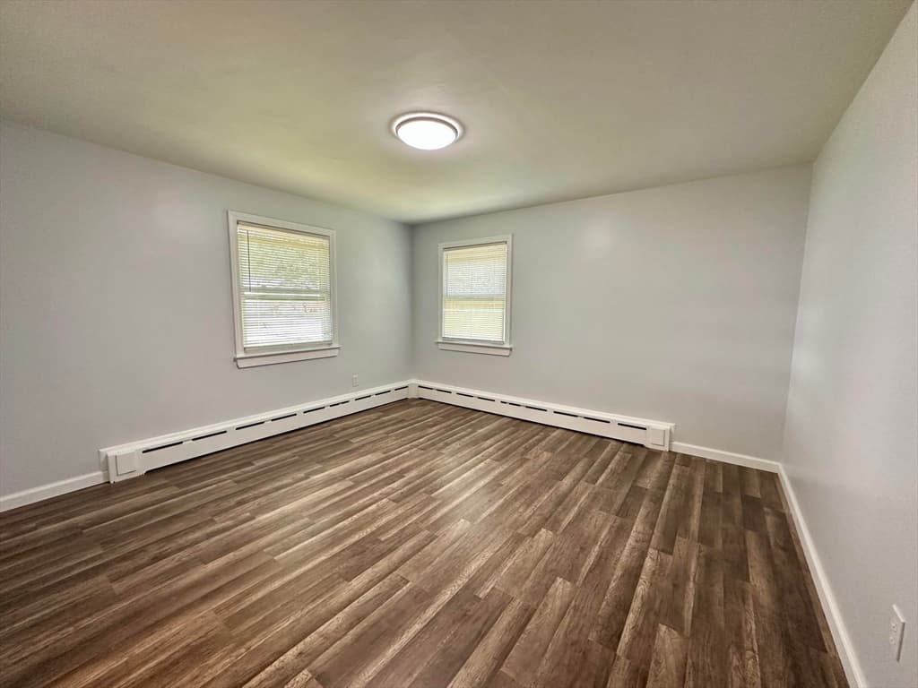 137 Carroll St, Springfield MA 01108 photo 9