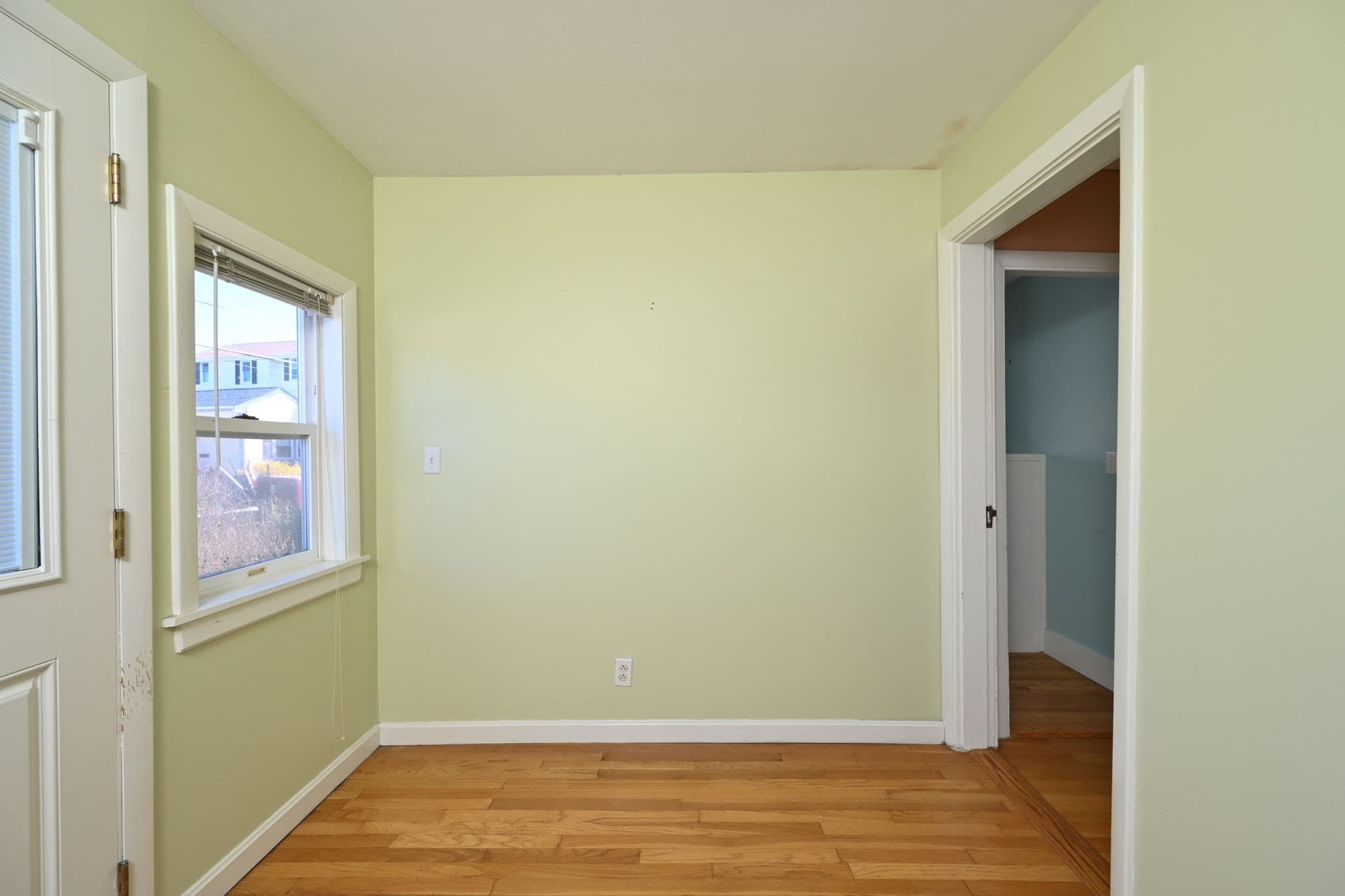 Single Family Residence at 23 Wyola Rd, Hull MA 02045, photo 2 of 26