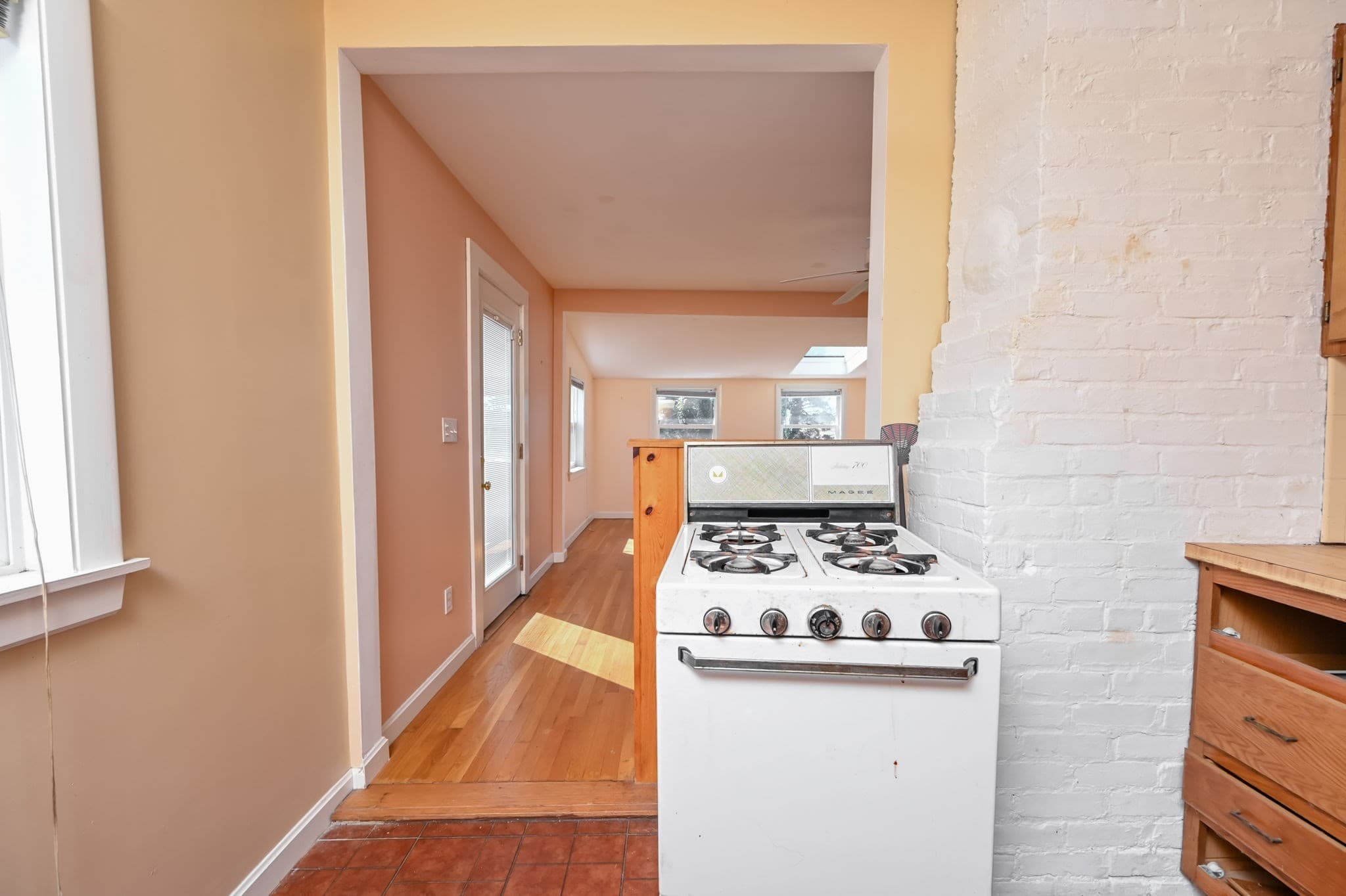 Single Family Residence at 23 Wyola Rd, Hull MA 02045, photo 11 of 26