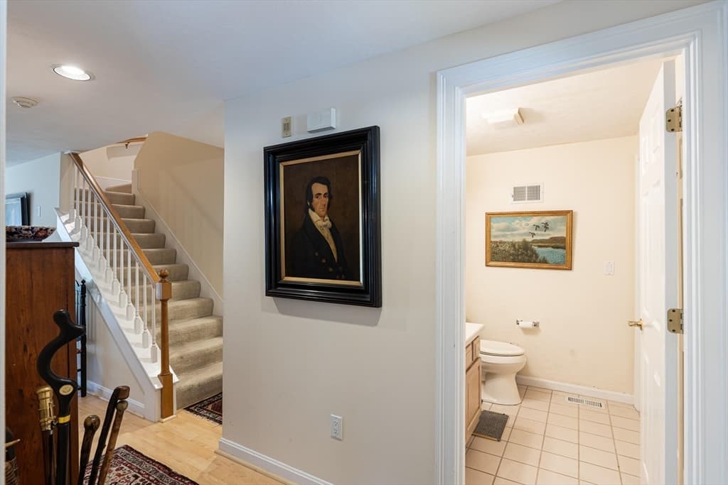 Condominium at 4 Bishops Park # 4, Mashpee MA 02649, photo 5 of 17