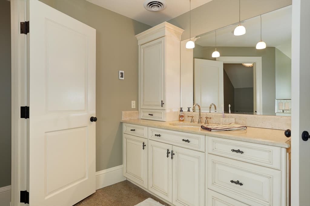 Single Family Residence at 210 Green Street, Northborough MA 01532, Northborough, photo 25 of 42