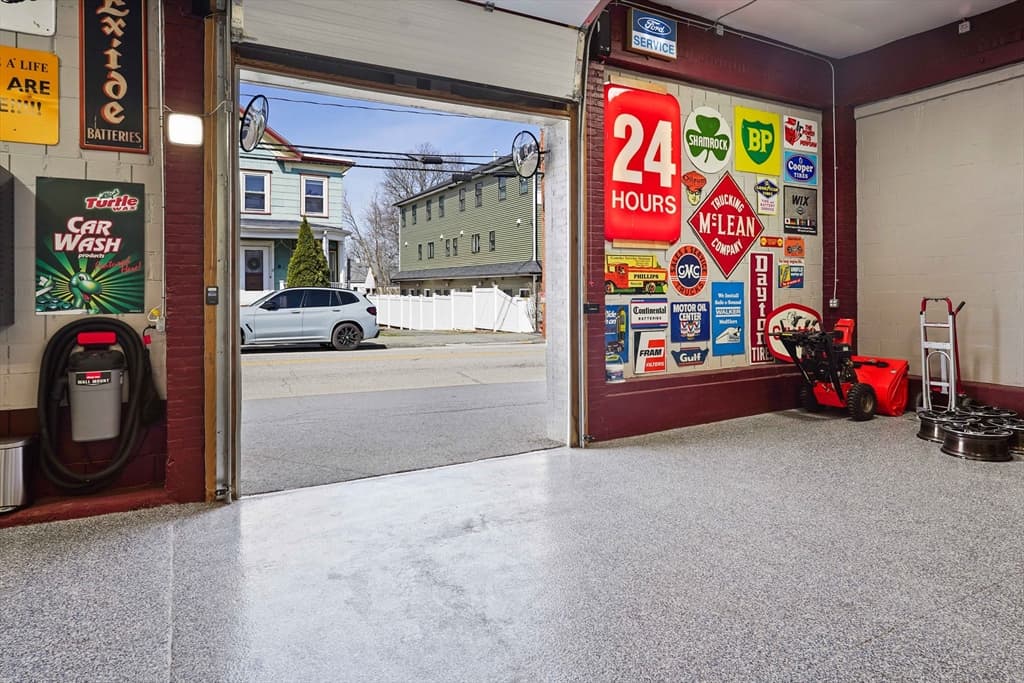 62 Adams Street, Waltham MA 02453 photo 5