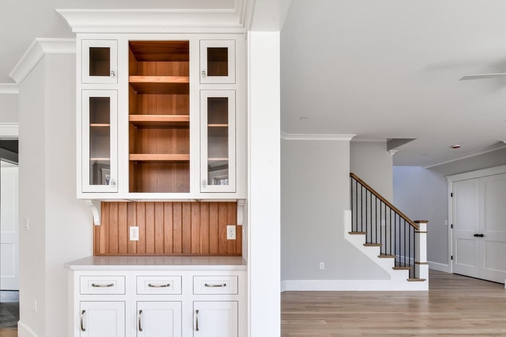 Single Family Residence at 2 Emerald Drive, Hopkinton MA 01748, photo 9 of 42